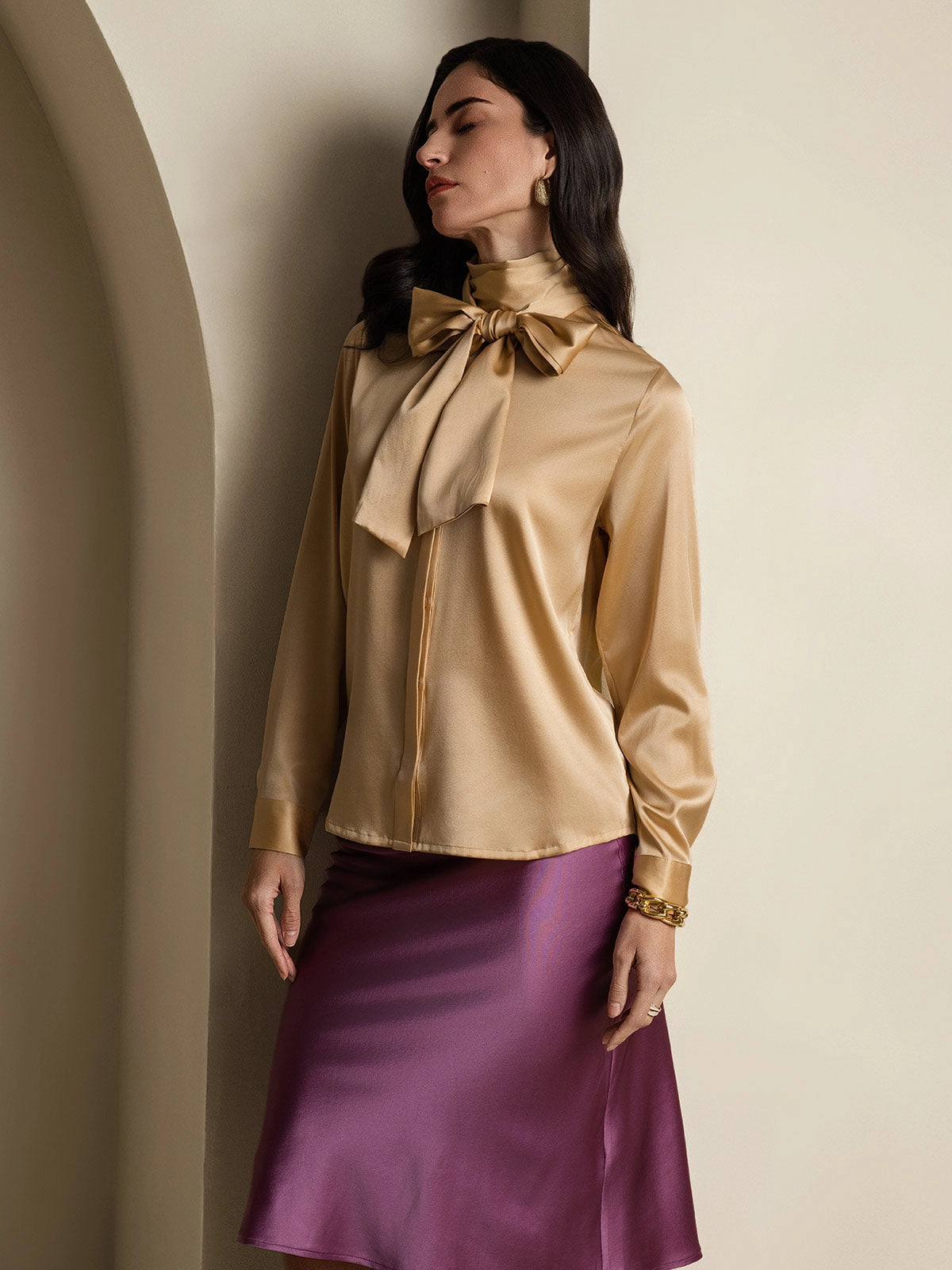 19 Momme Silk Fashionable Tie Neck Shirt