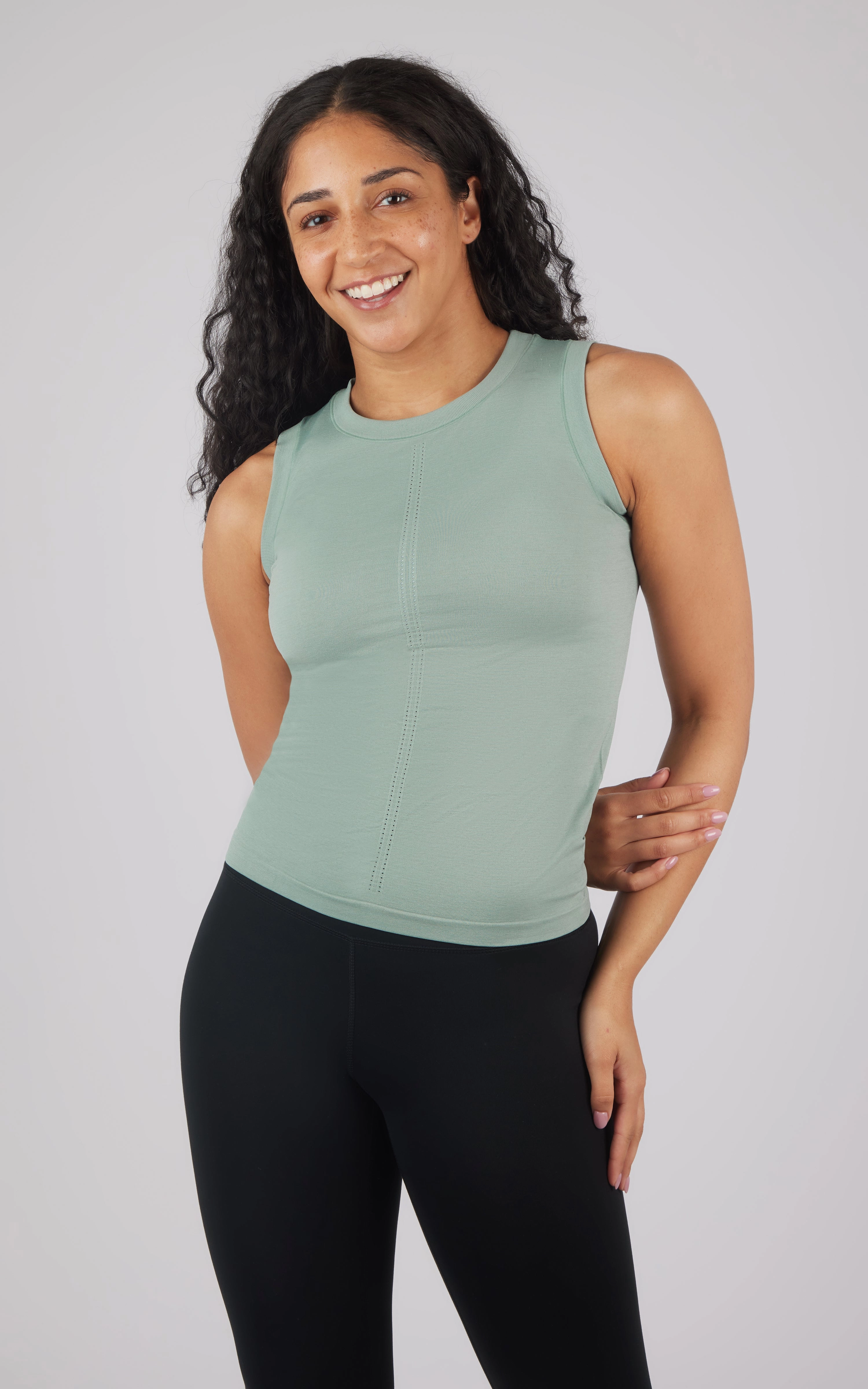 2 PK High Neck Tank