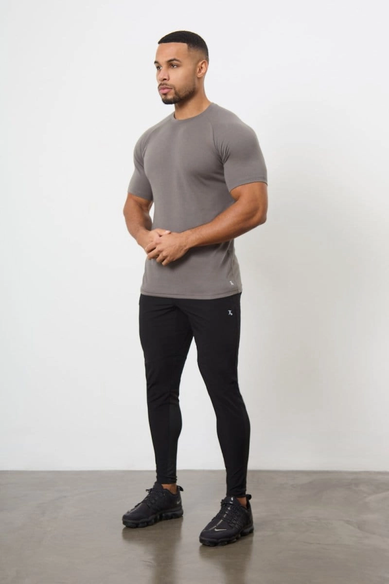 7 Pack Essential Training Top in Black/ Charcoal/ Sand/ Navy/ Slate Blue/ Khaki/ White