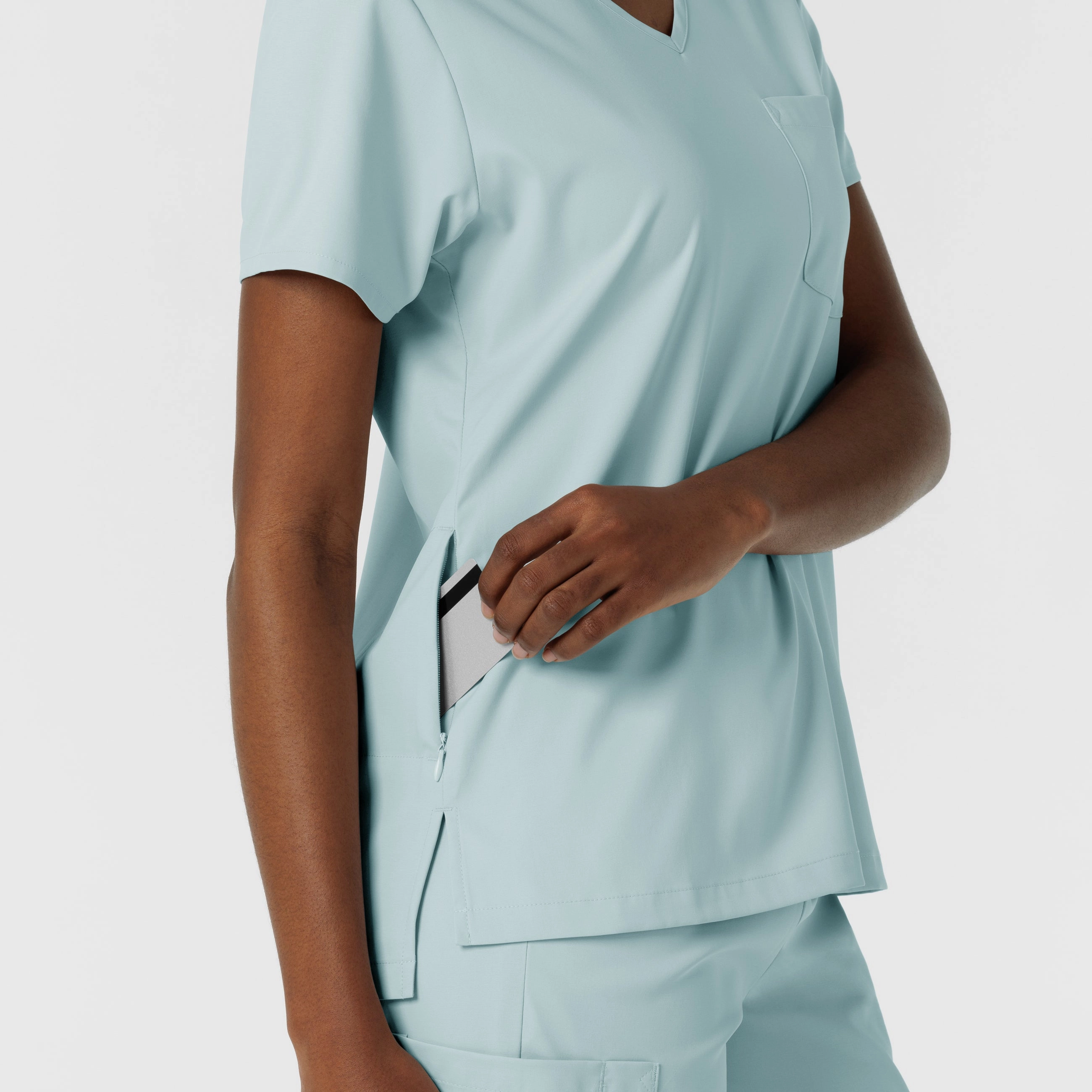 Boundless Women's Tuck-In Scrub Top - Sky Blue