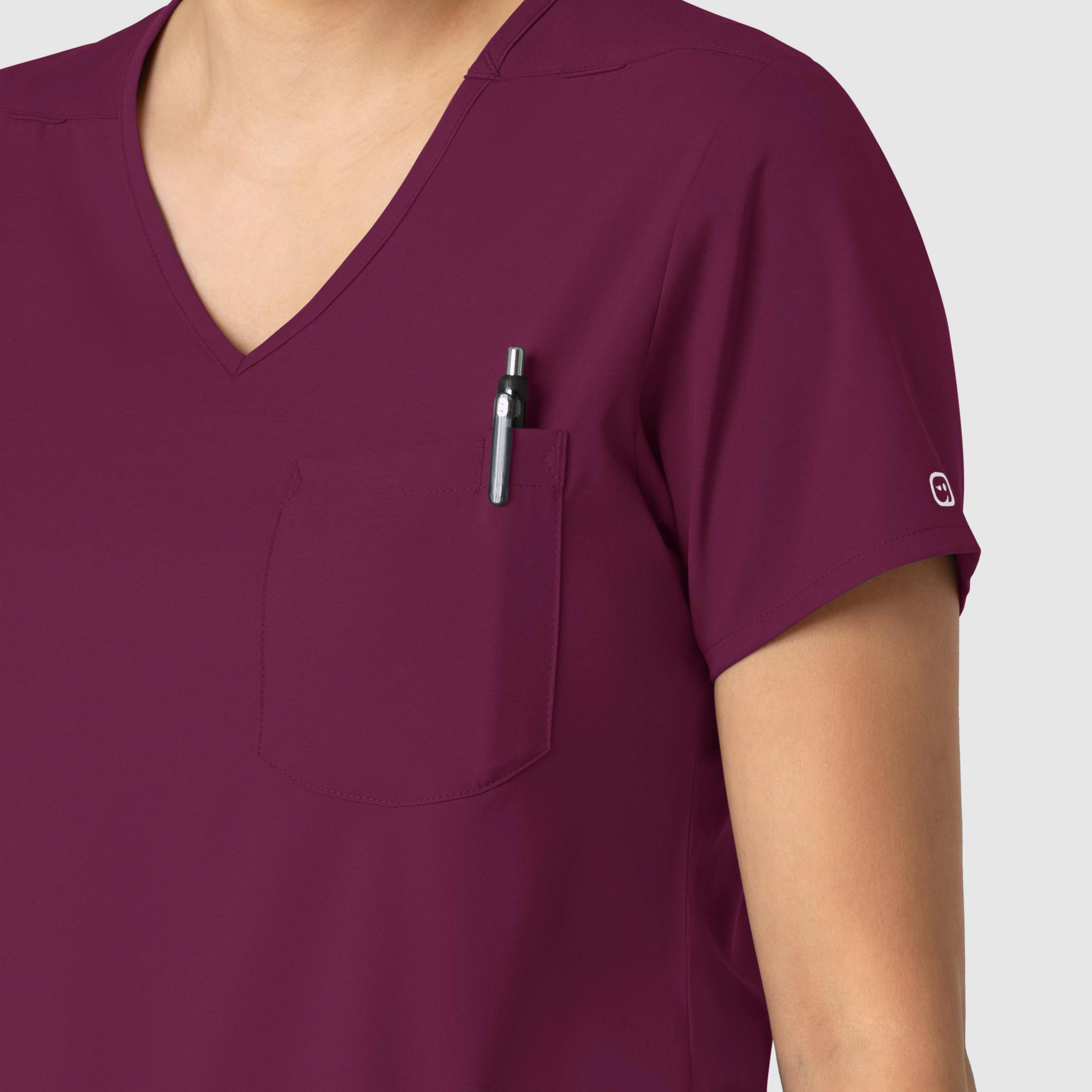 Boundless Women's Tuck-In Scrub Top - Wine