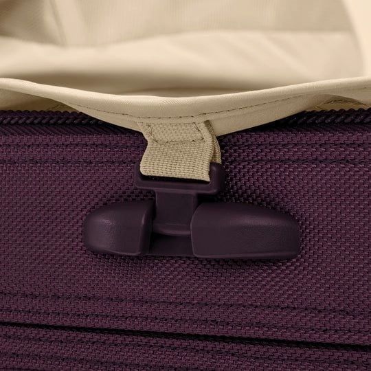Briggs & Riley NEW Baseline Essential Carry-On Spinner Luggage