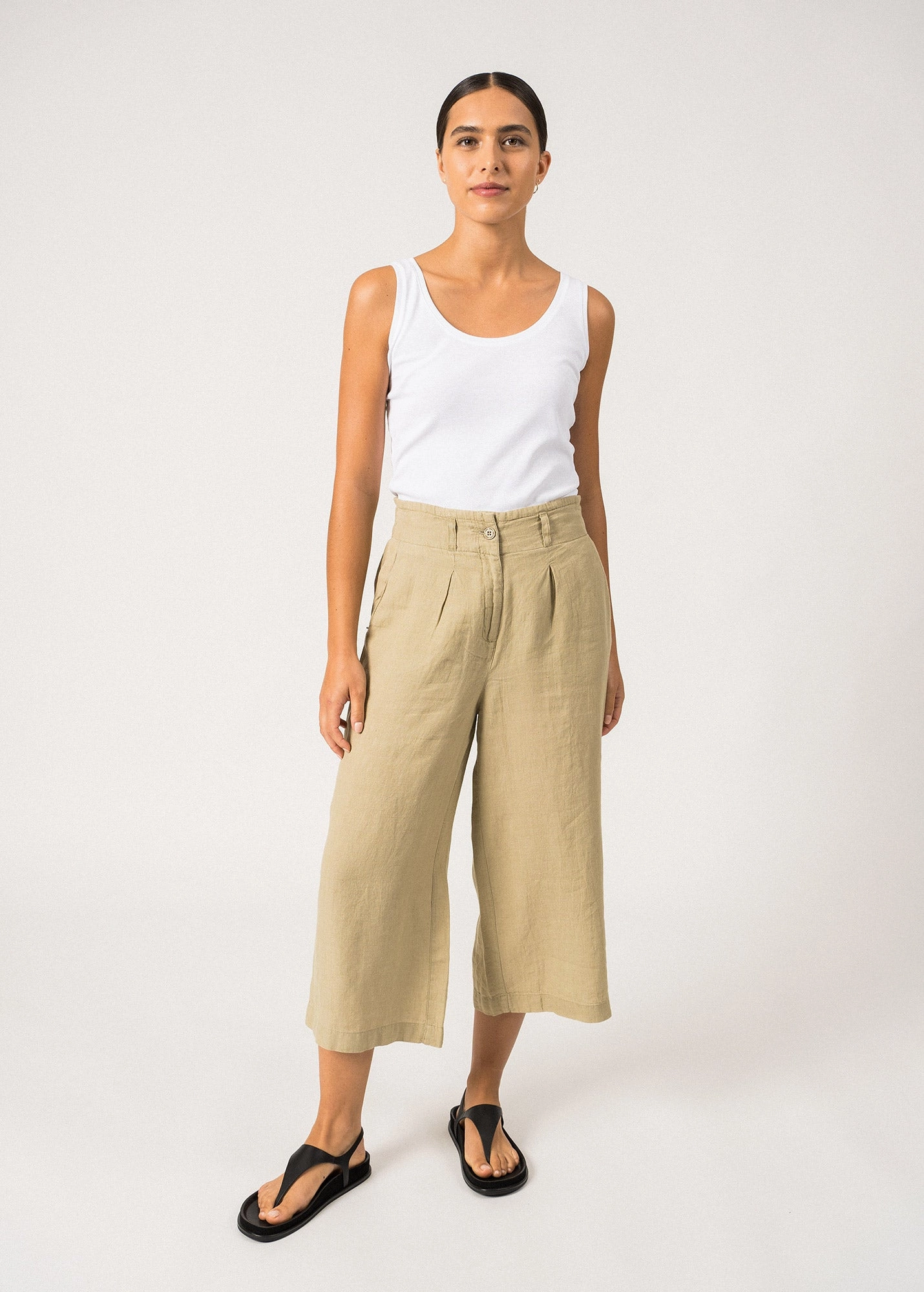 CHLOE - Pleated Wide-Leg Pants with Elasticated Waist | 100% Linen (SOFT ALMOND)
