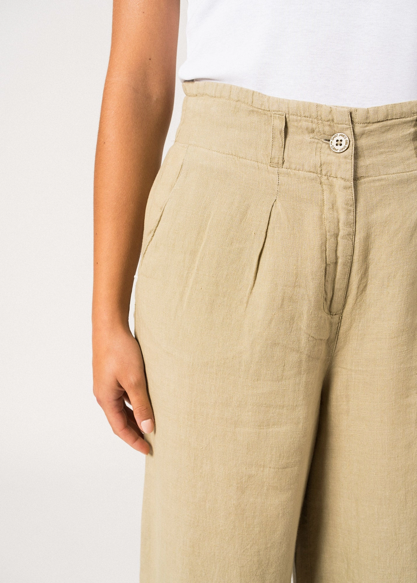 CHLOE - Pleated Wide-Leg Pants with Elasticated Waist | 100% Linen (SOFT ALMOND)