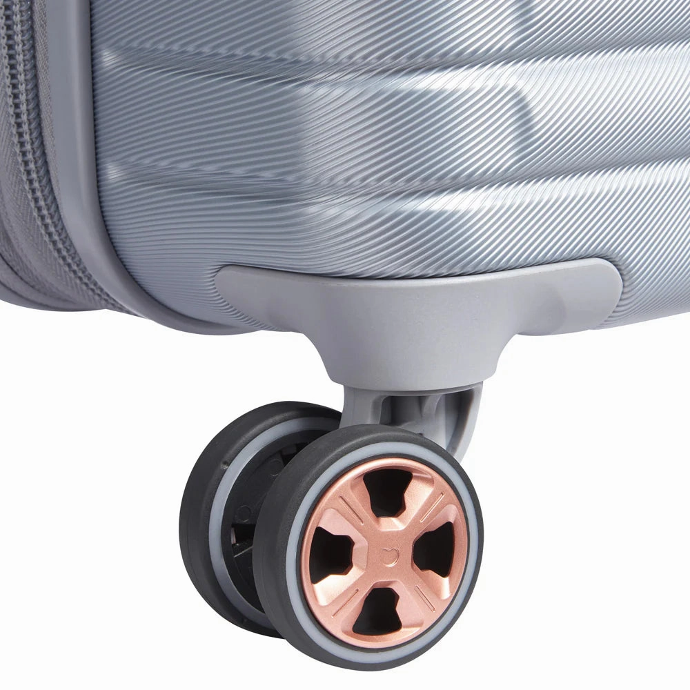 CRUISE 3.0 Expandable Spinner Carry-On Plus