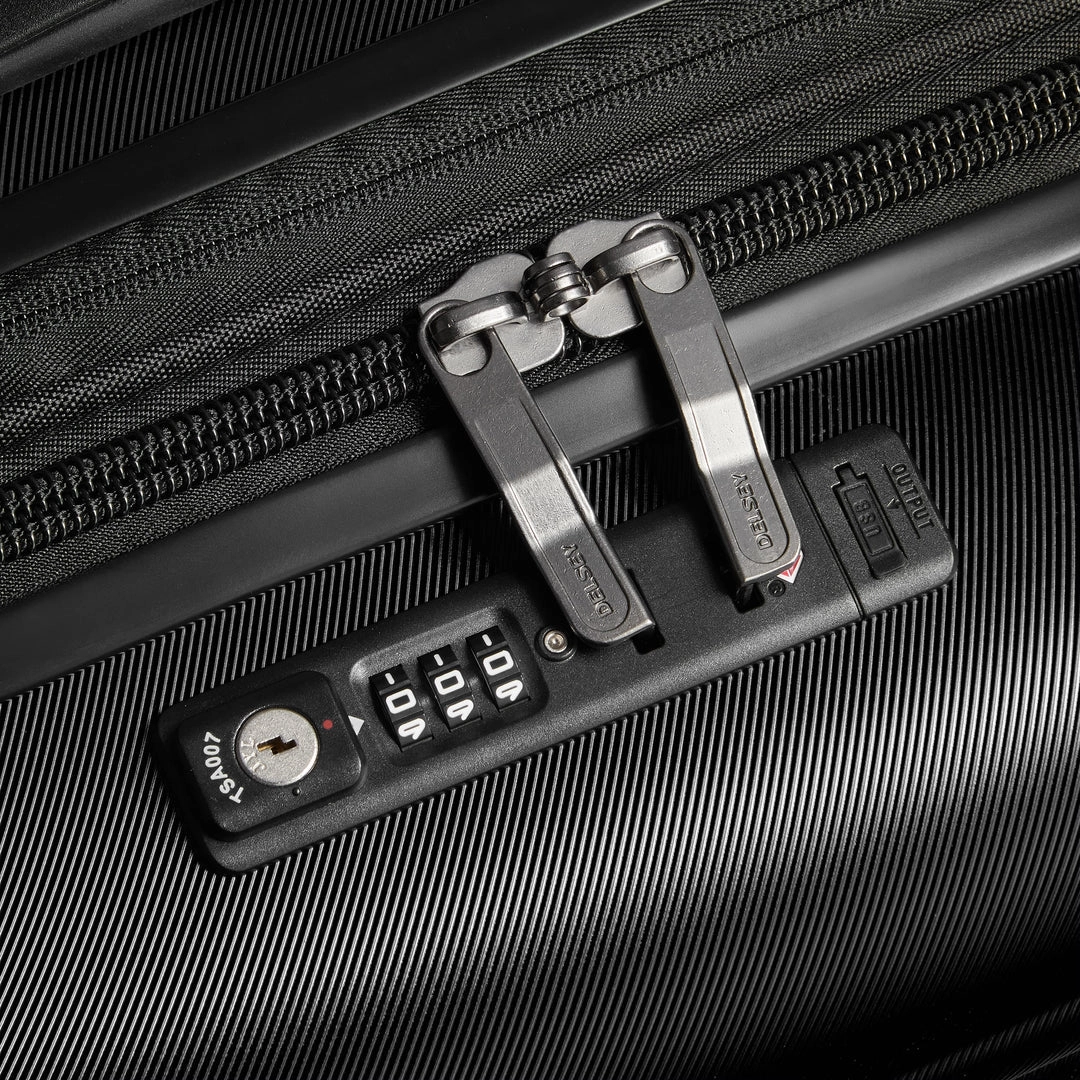 CRUISE 3.0 Expandable Spinner Carry-On Plus