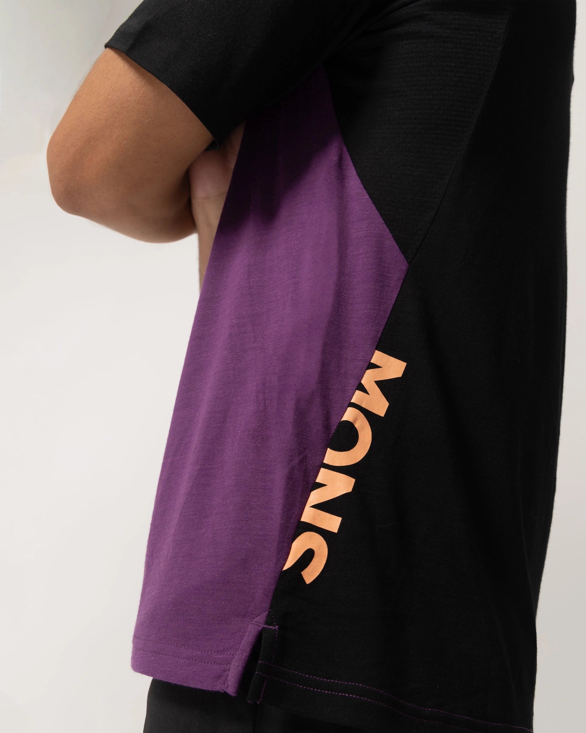 Diversion Merino Bike Jersey Short Sleeve - Boysenberry / Black