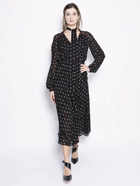 Illustrious Black Lettering Print Dress