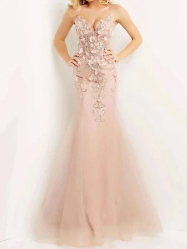 Plunging Neck Mermaid Prom Dress In Blush