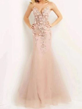 Plunging Neck Mermaid Prom Dress In Blush