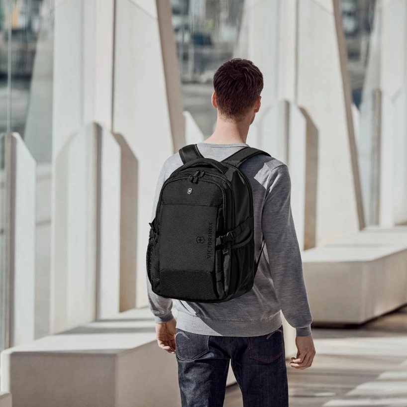 Victorinox Vx Sport Evo 32L Backpack with laptop compartment