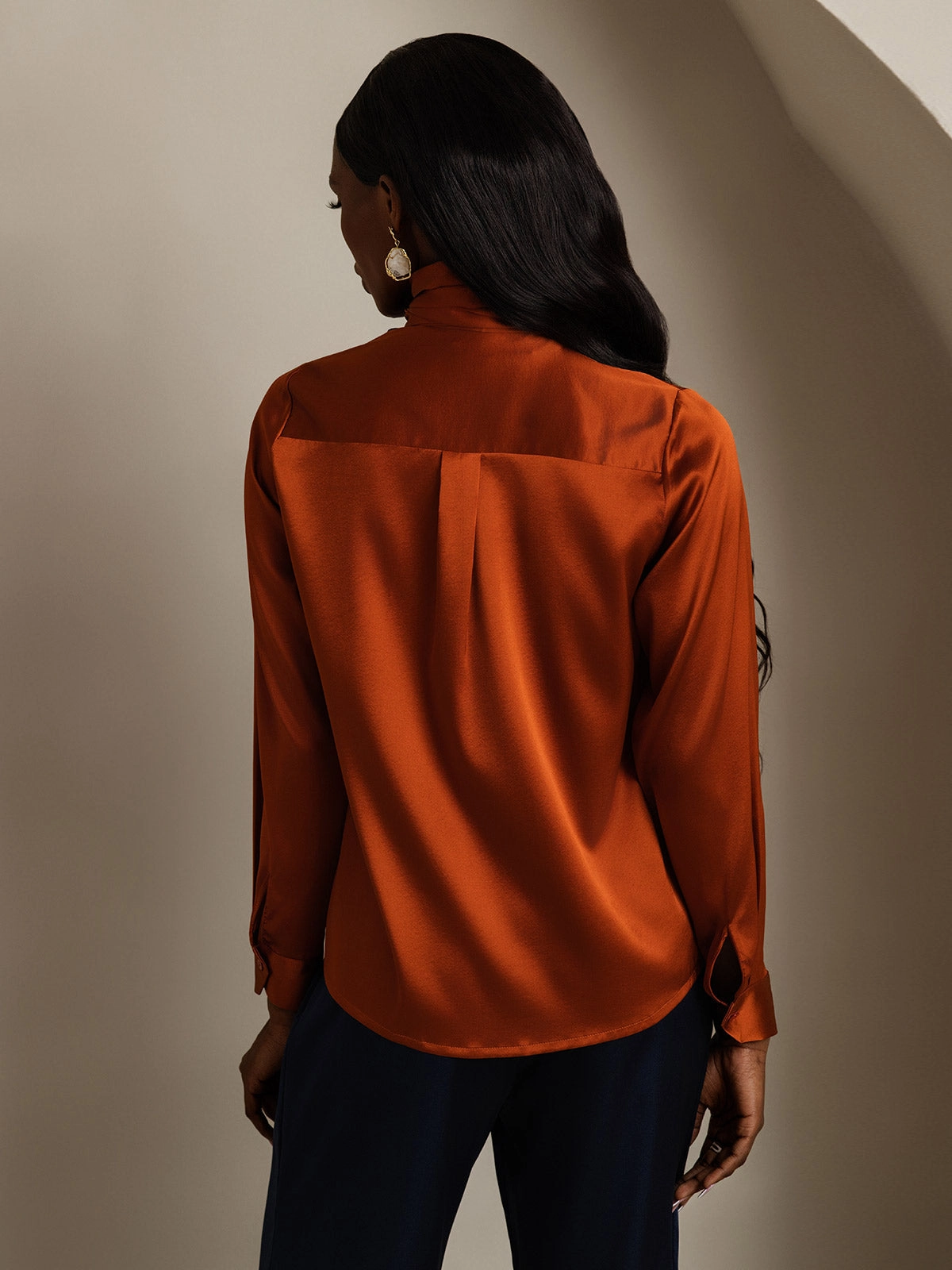 Women's 19 Momme Silk Classic Tie Neck Shirt