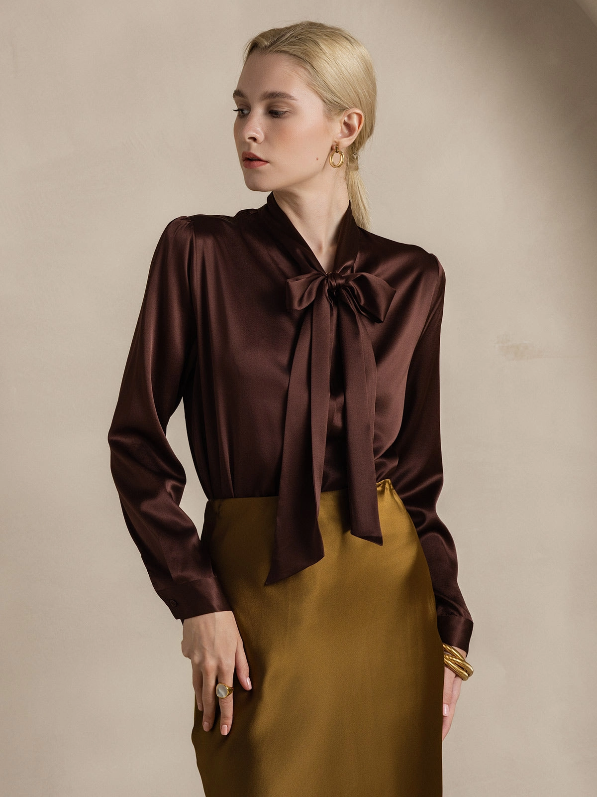 Women's 19 Momme Silk Elegant Tie Neck Long-sleeved Shirt