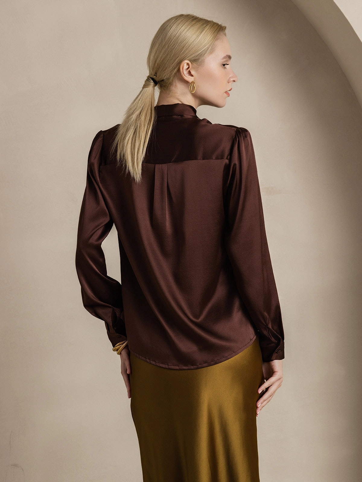 Women's 19 Momme Silk Elegant Tie Neck Long-sleeved Shirt
