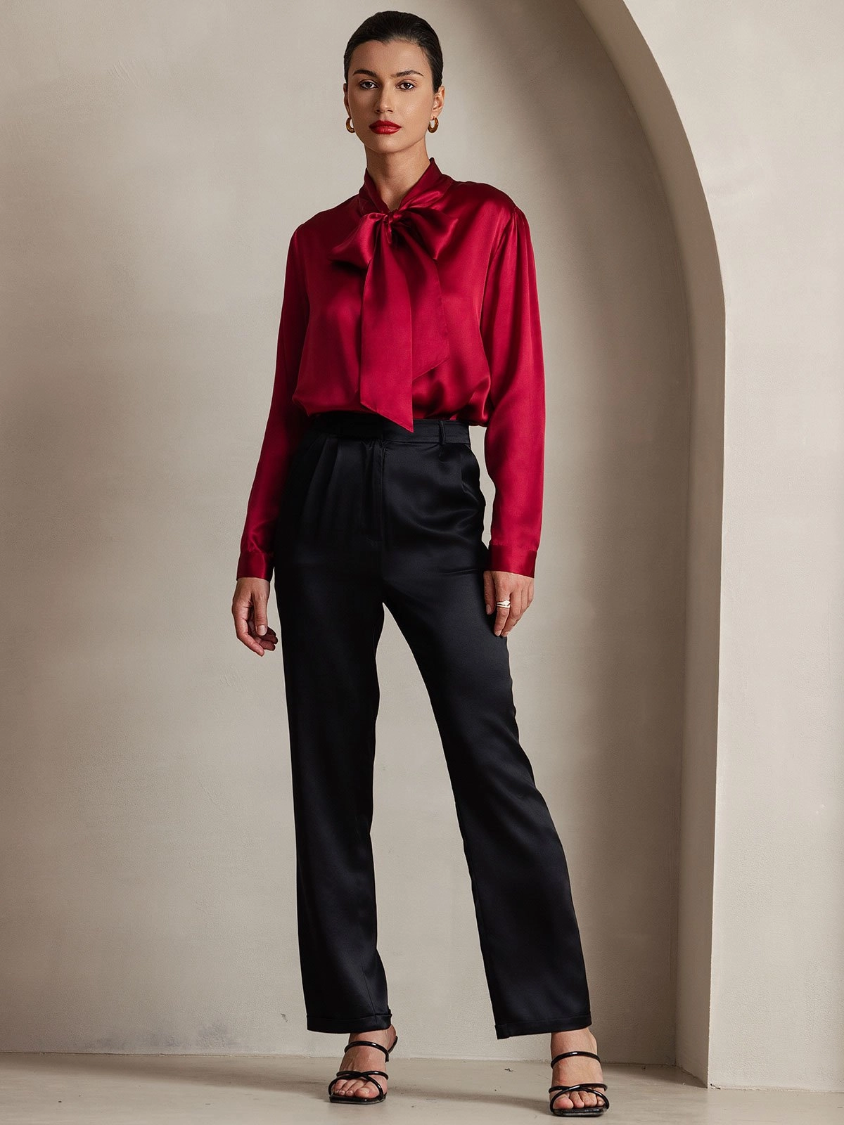 Women's 19 Momme Silk Elegant Tie Neck Long-sleeved Shirt
