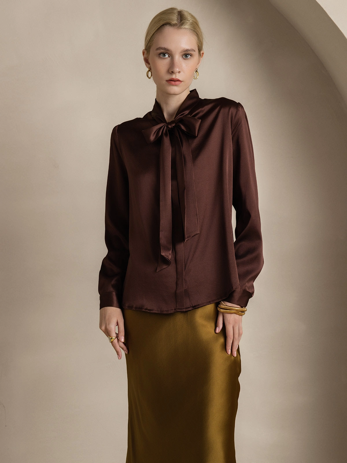 Women's 19 Momme Silk Elegant Tie Neck Long-sleeved Shirt