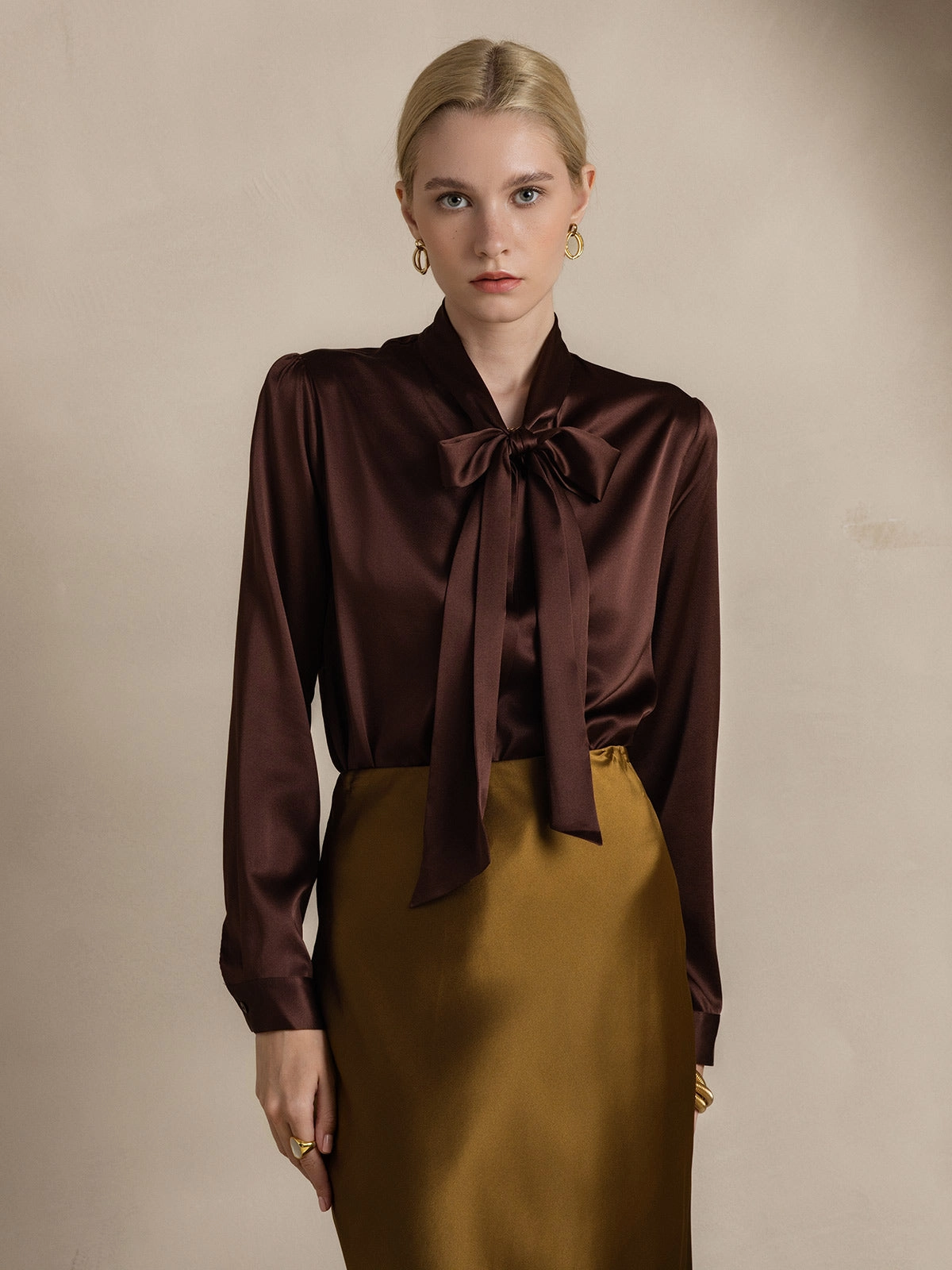 Women's 19 Momme Silk Elegant Tie Neck Long-sleeved Shirt