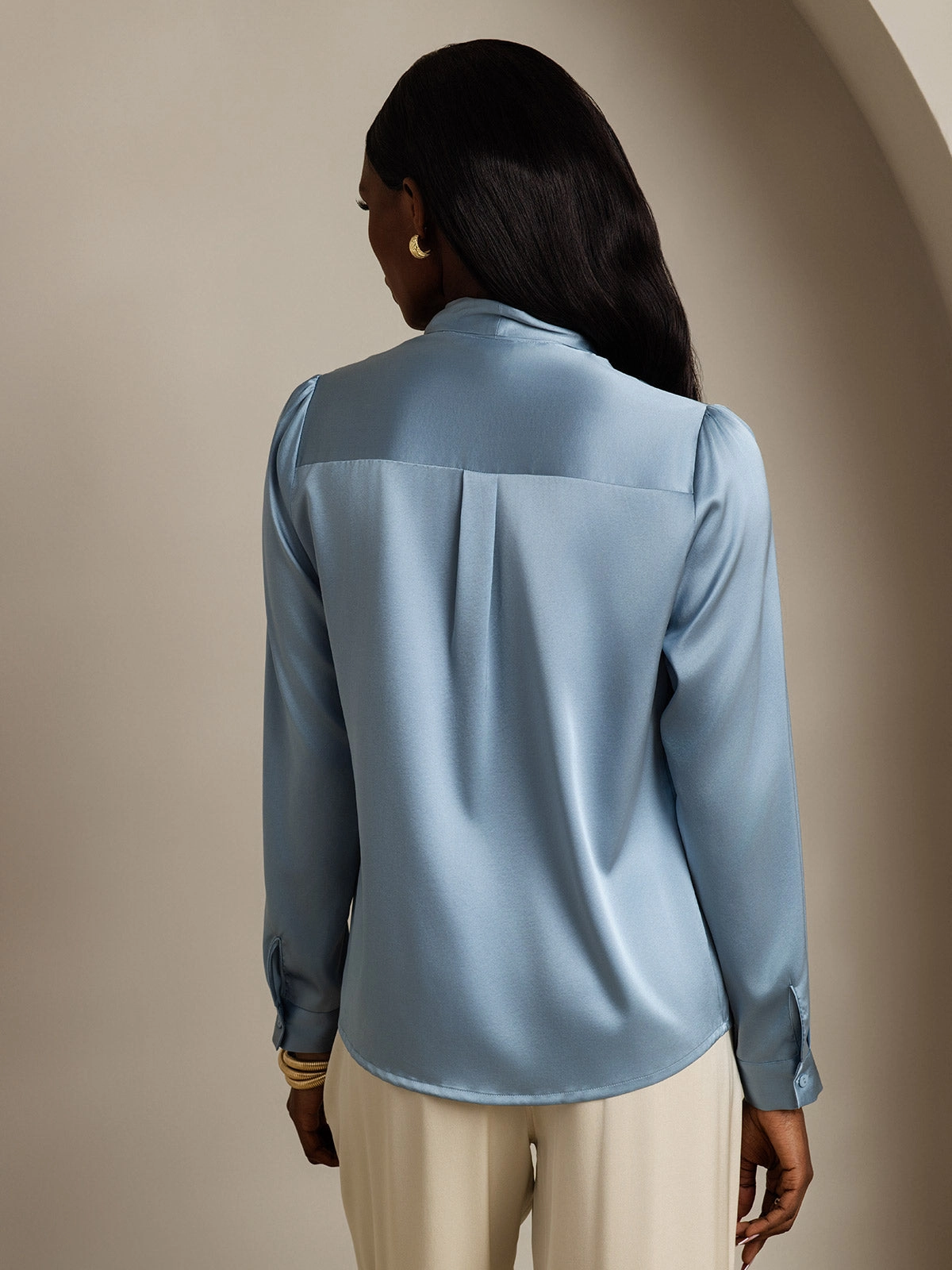 Women's 19 Momme Silk Elegant Tie Neck Long-sleeved Shirt